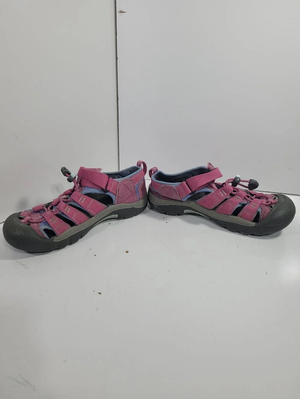 KEEN Newport H2 Youth Size 3 Big Kids Sandals Pink Purple Waterproof Hiking